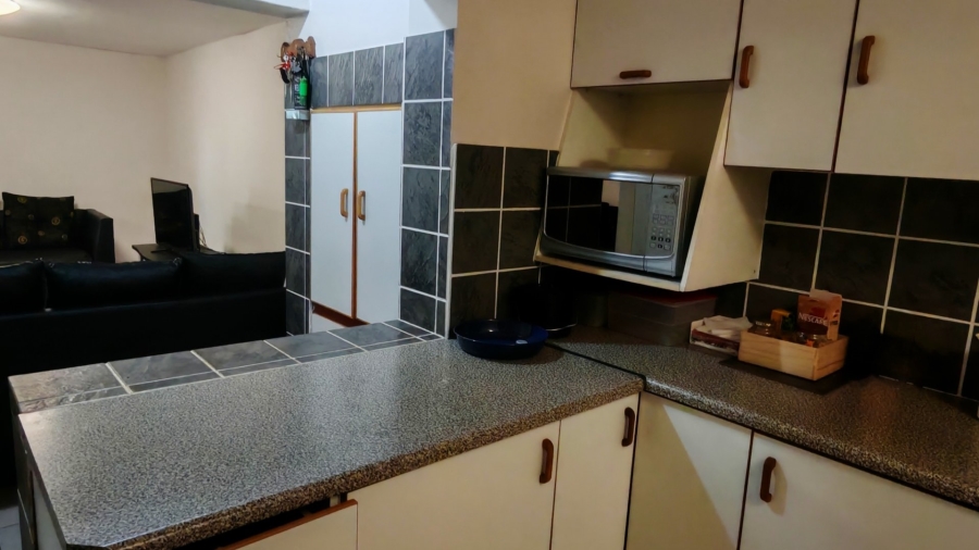 5 Bedroom Property for Sale in Twee Kuilen Western Cape